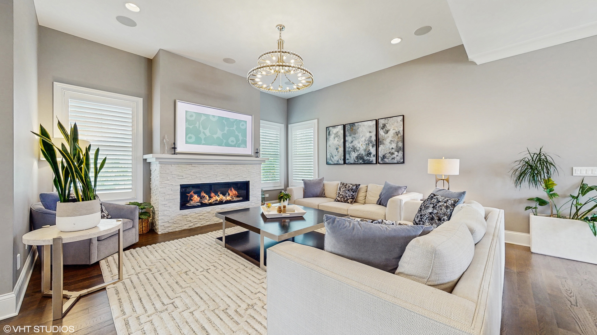 305 Briarwood Lane, Lincolnshire, IL 60069