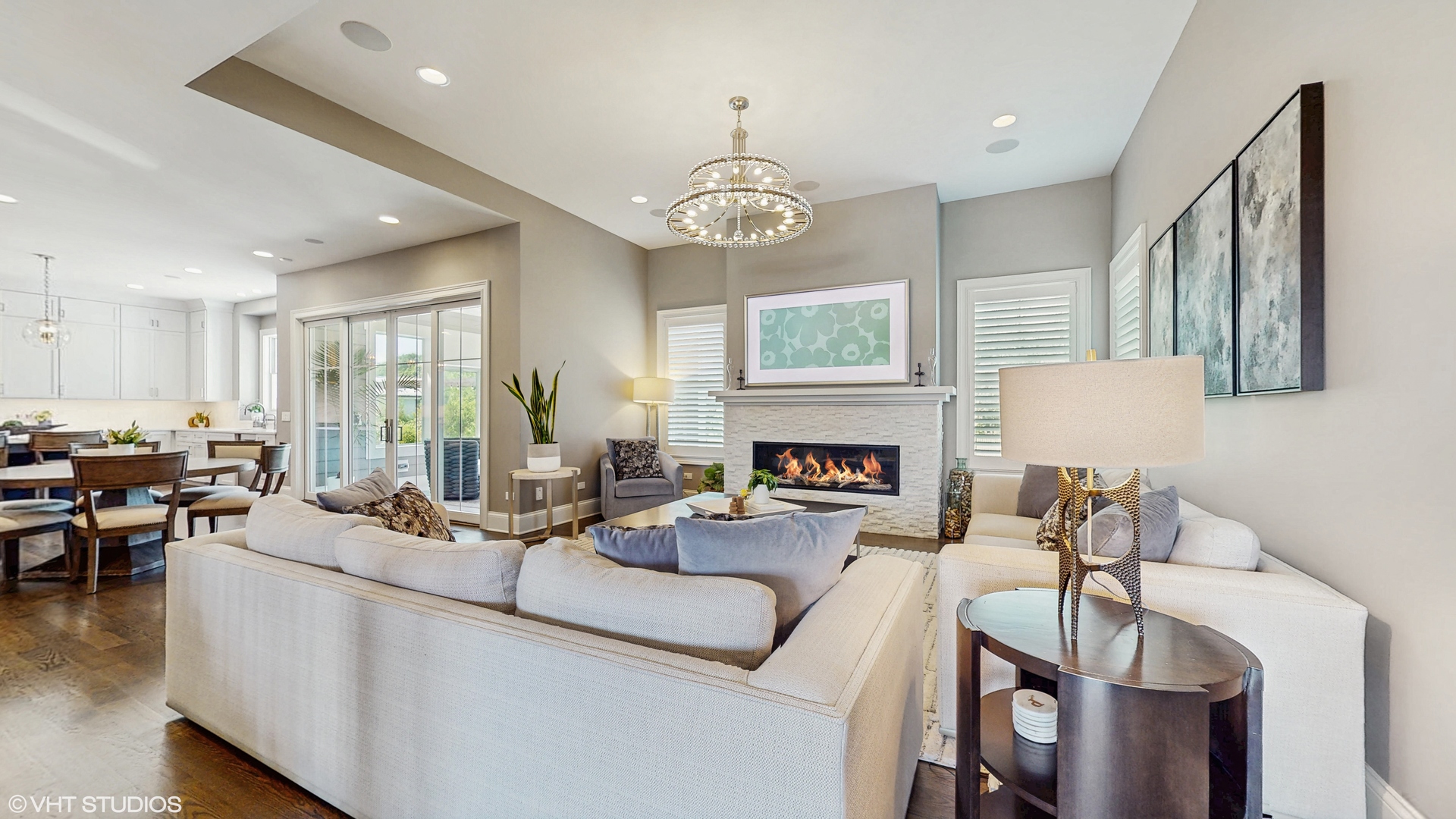 305 Briarwood Lane, Lincolnshire, IL 60069