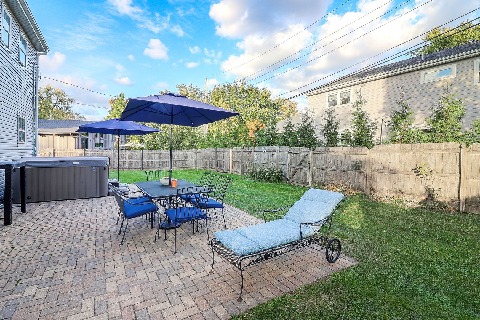 119 N Main Street, Glen Ellyn, IL 60137