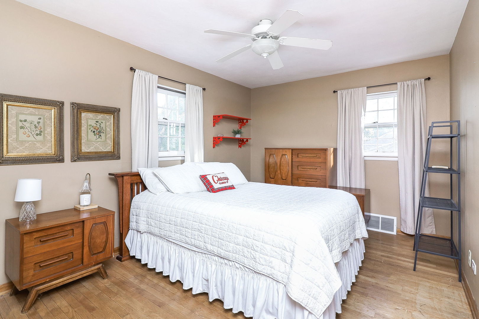 119 N Main Street, Glen Ellyn, IL 60137