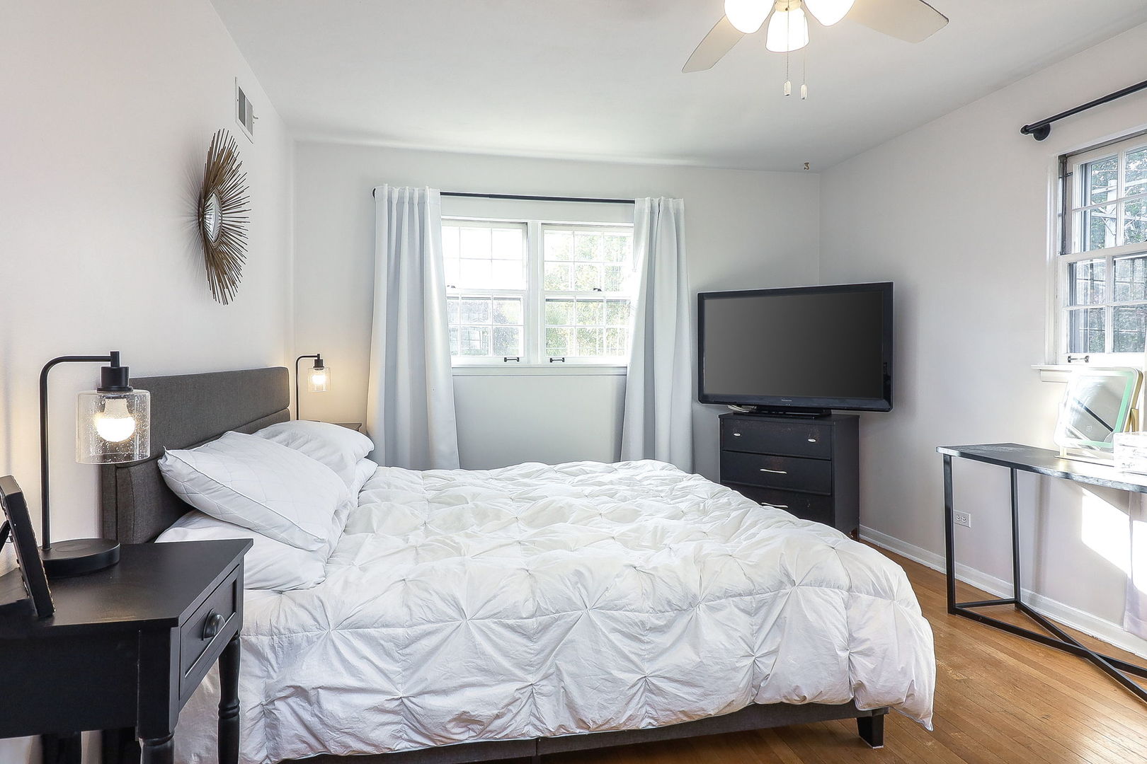 119 N Main Street, Glen Ellyn, IL 60137