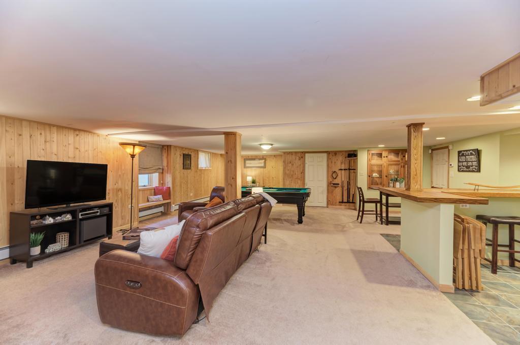 322 E Elm Street, Lombard, IL 60148