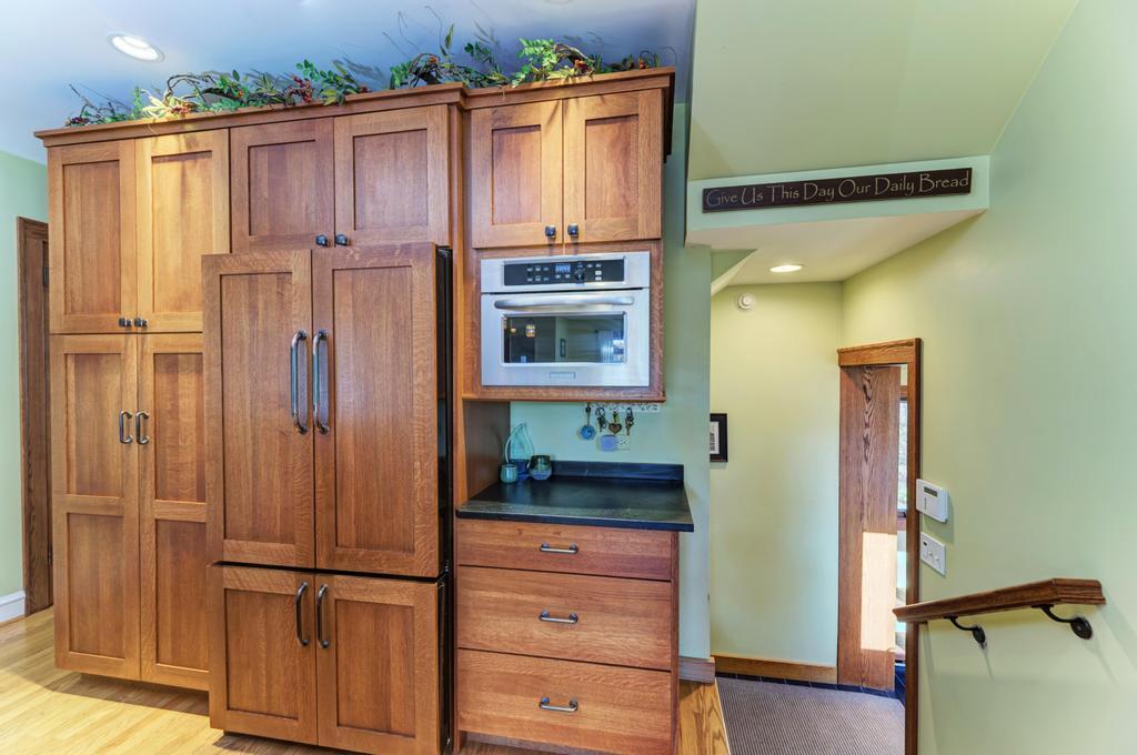 322 E Elm Street, Lombard, IL 60148