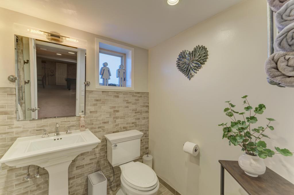 322 E Elm Street, Lombard, IL 60148