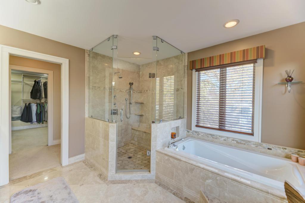 322 E Elm Street, Lombard, IL 60148