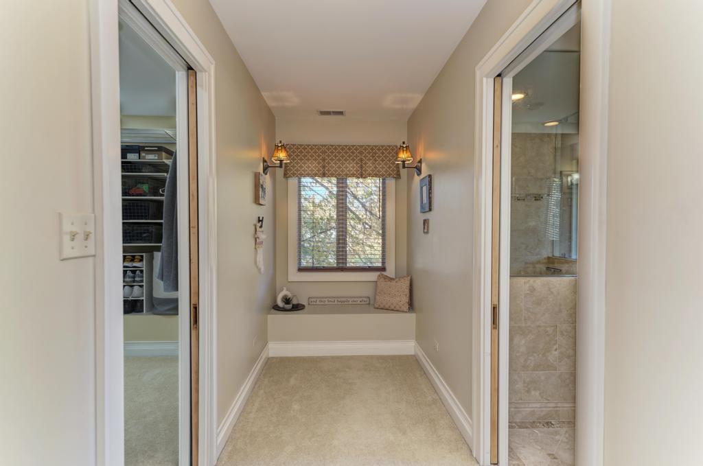 322 E Elm Street, Lombard, IL 60148