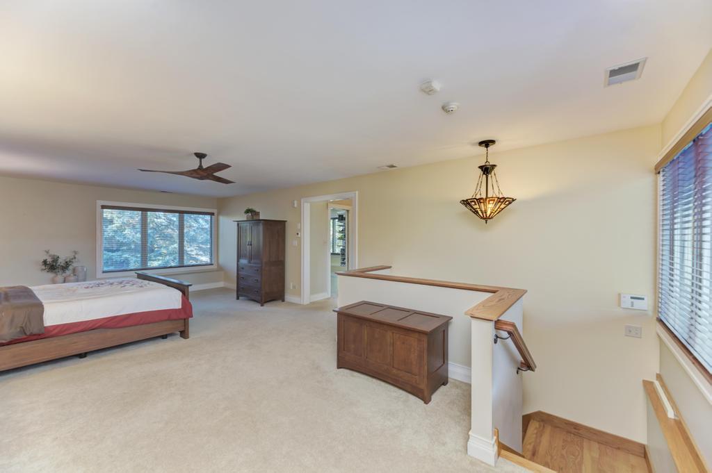 322 E Elm Street, Lombard, IL 60148