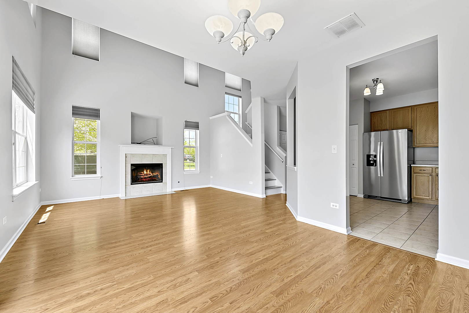 2804 White Thorn Circle #2804, Naperville, IL 60564