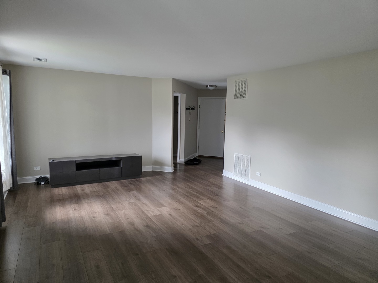 1545 Thornfield Lane #1, Roselle, IL 60172