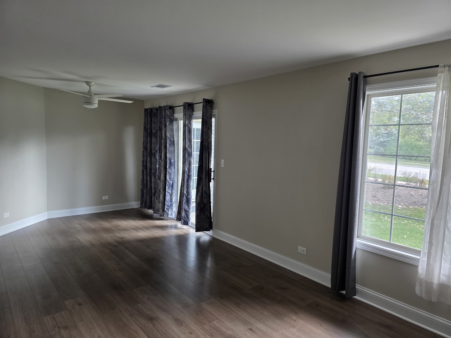 1545 Thornfield Lane #1, Roselle, IL 60172