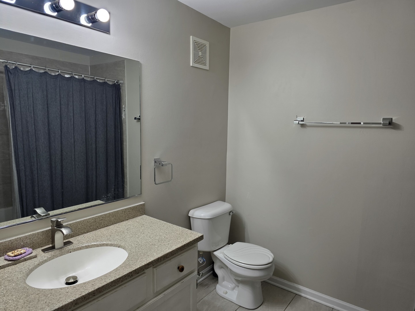 1545 Thornfield Lane #1, Roselle, IL 60172