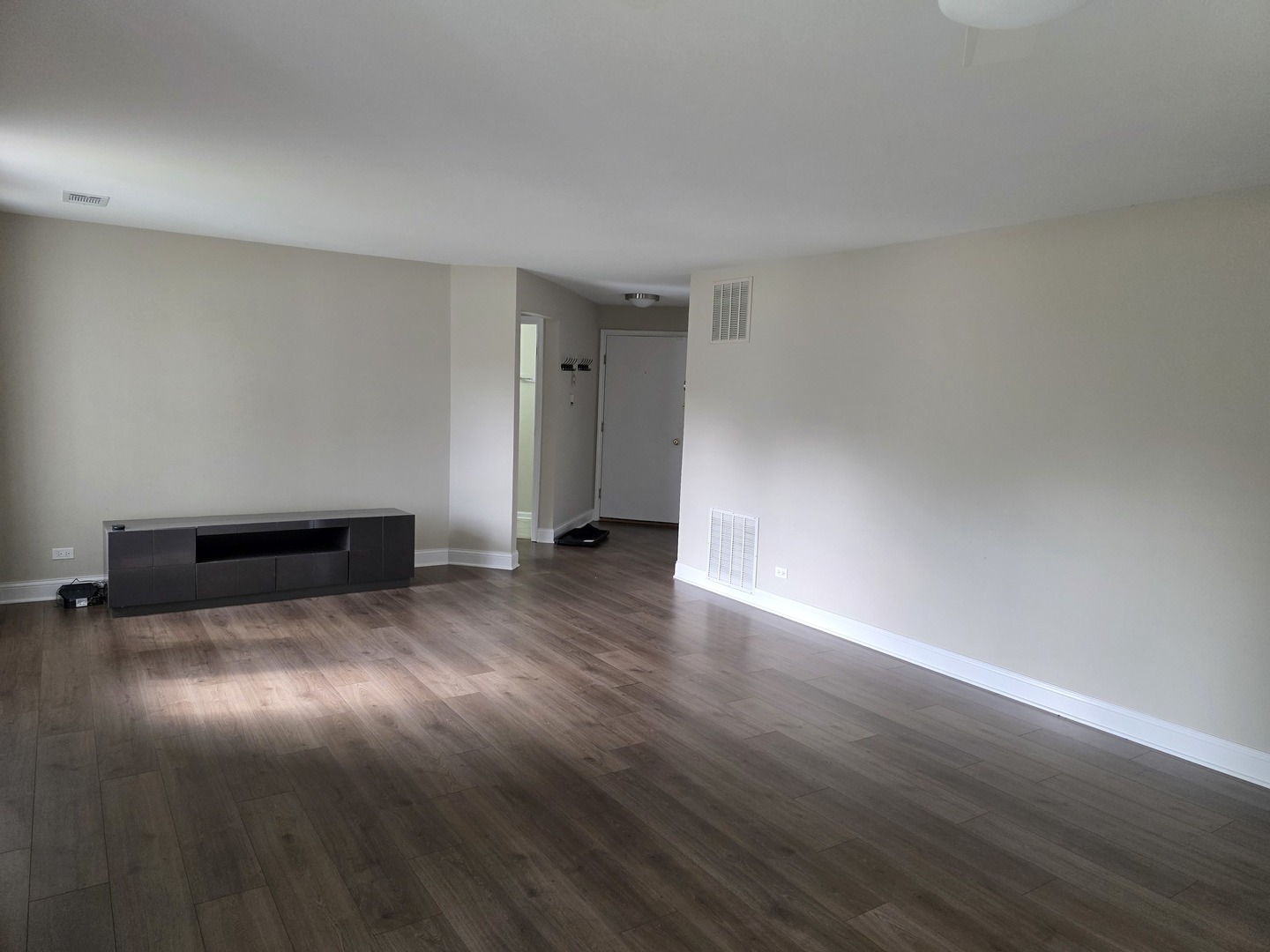 1545 Thornfield Lane #1, Roselle, IL 60172