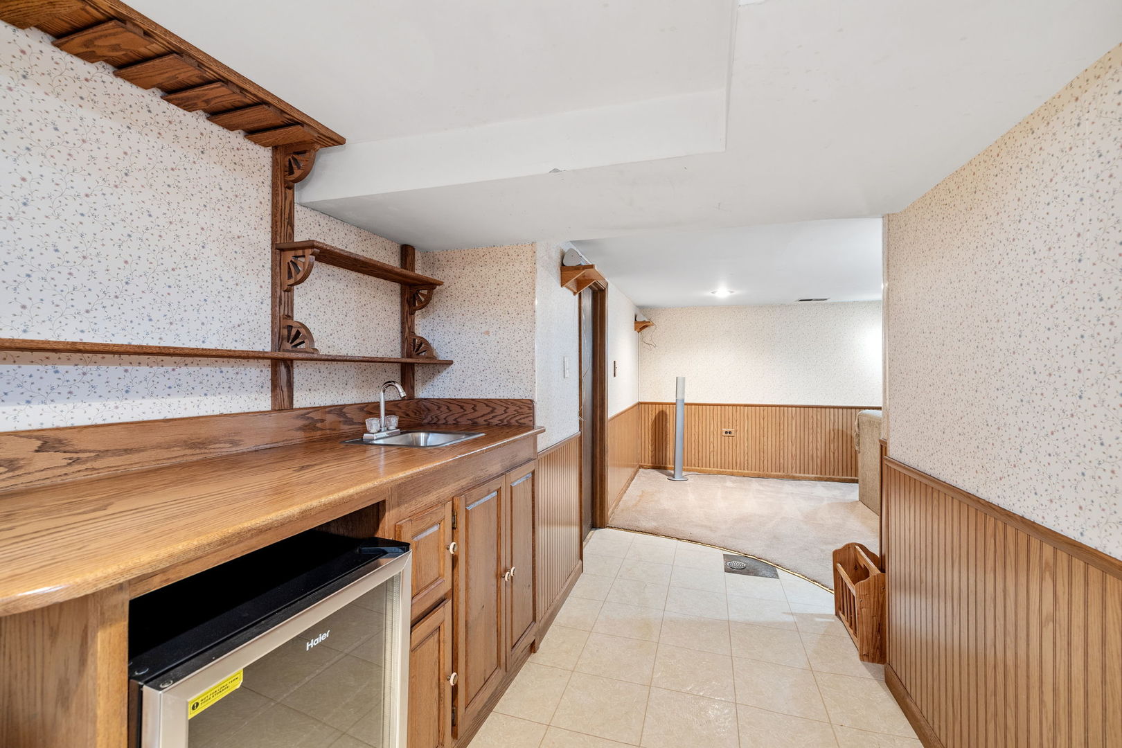 210 N Grant Street, Westmont, IL 60559