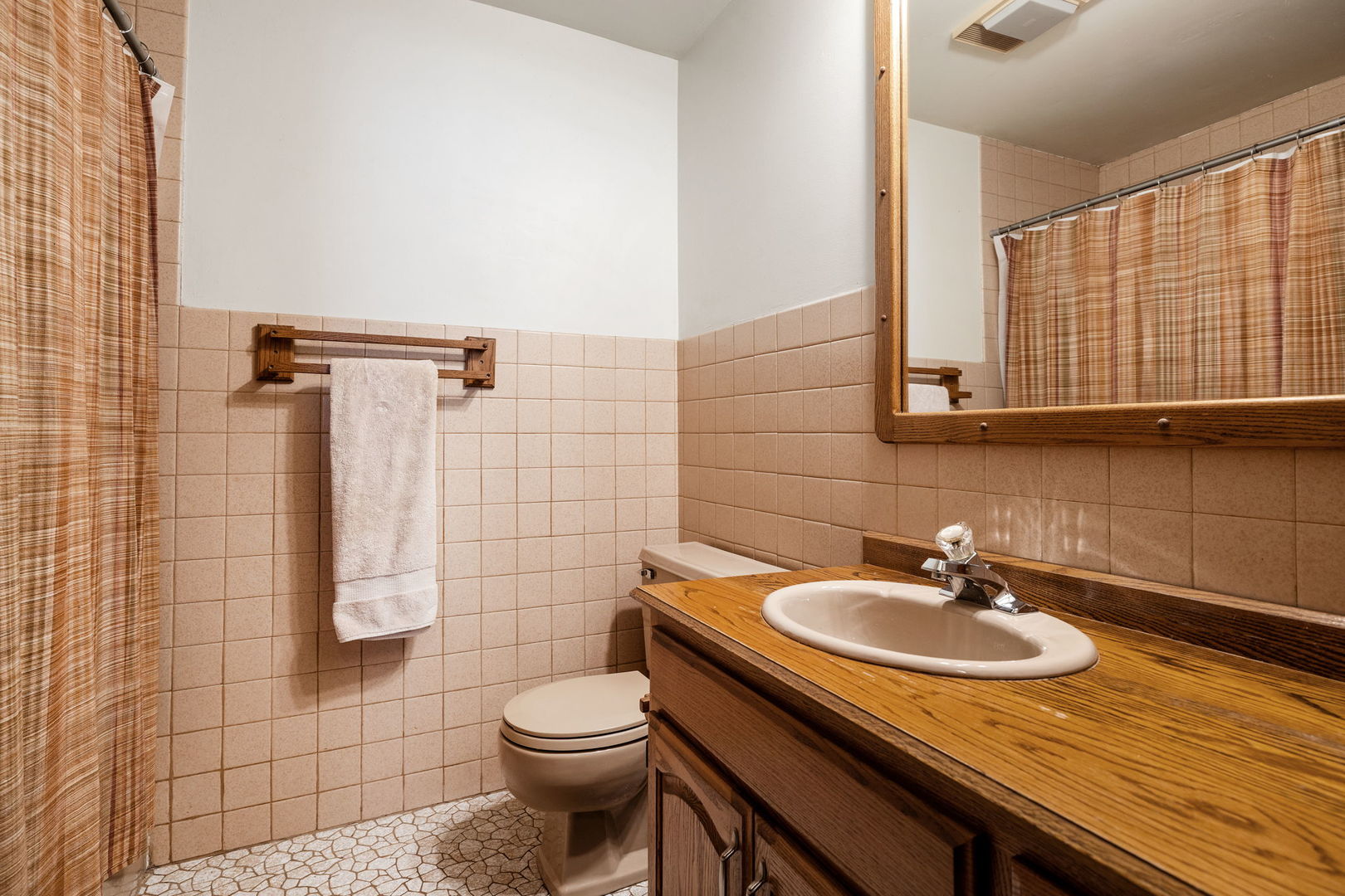 210 N Grant Street, Westmont, IL 60559