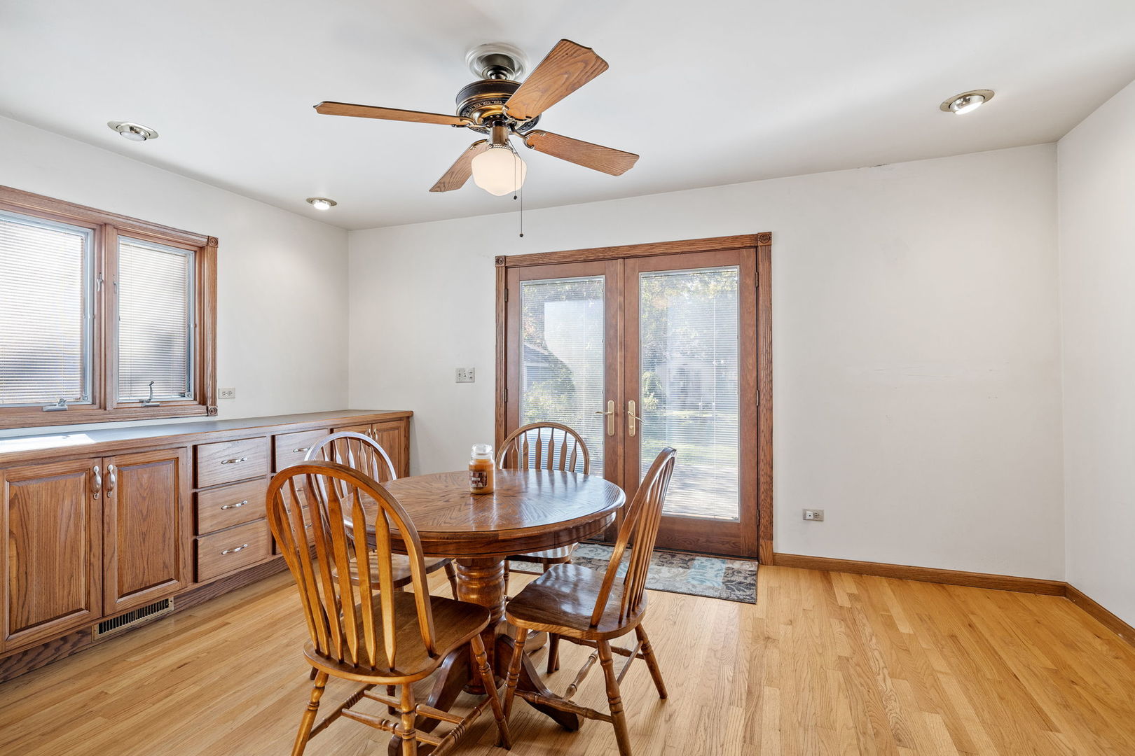 210 N Grant Street, Westmont, IL 60559