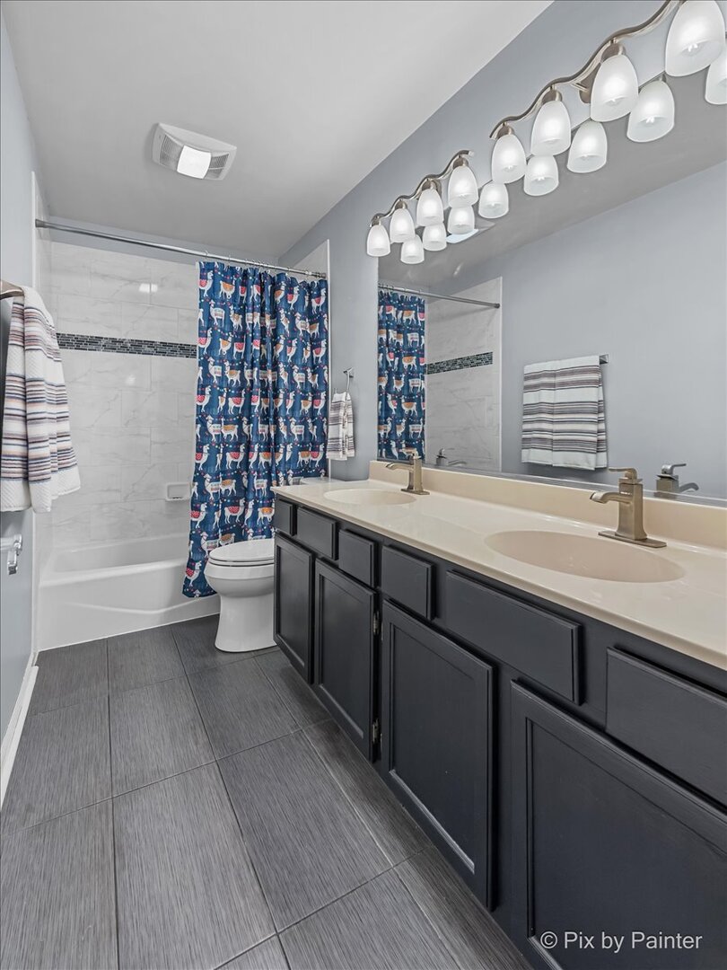 1820 Crofton Drive, Algonquin, IL 60102