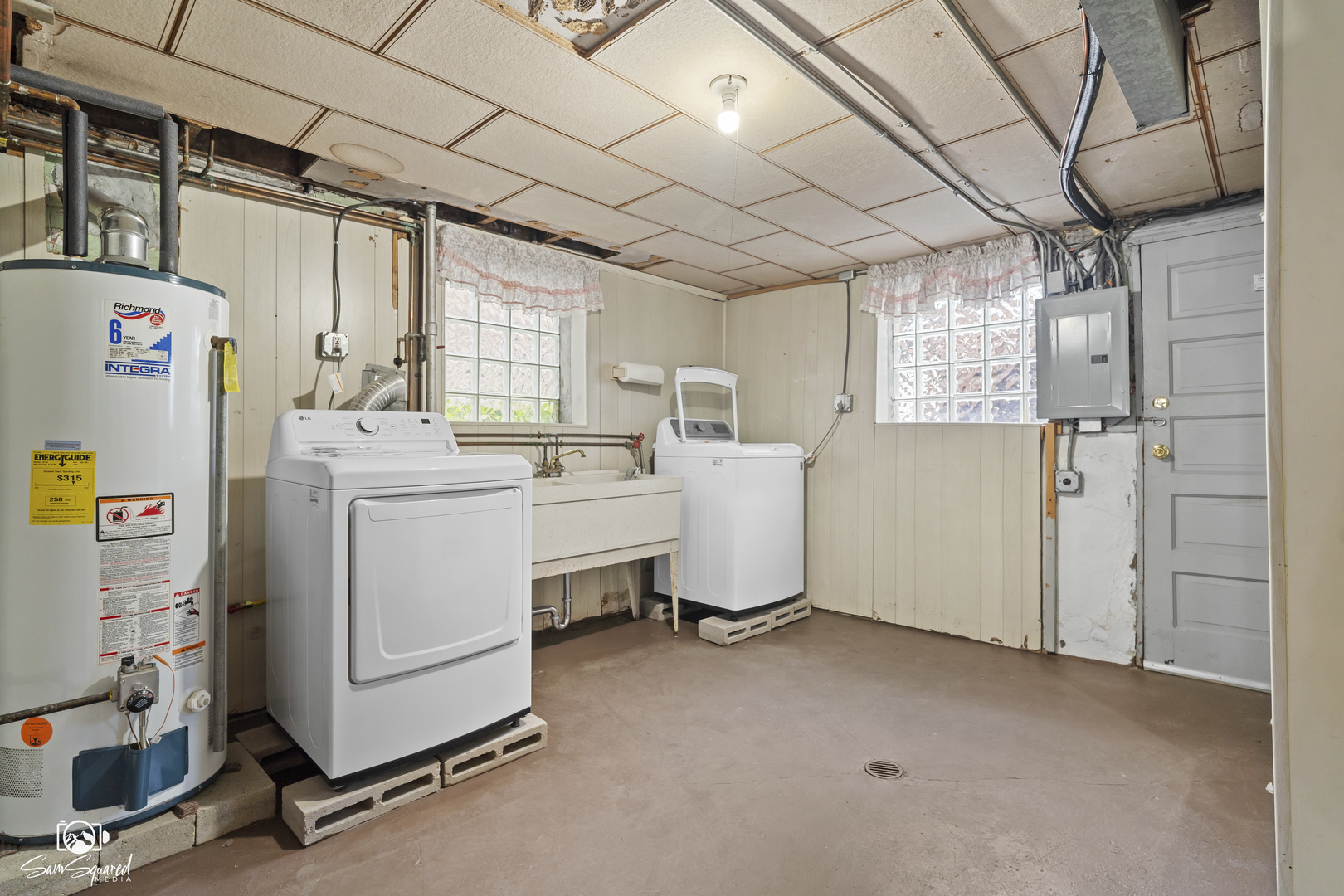 2240 Wesley Avenue, Berwyn, IL 60402