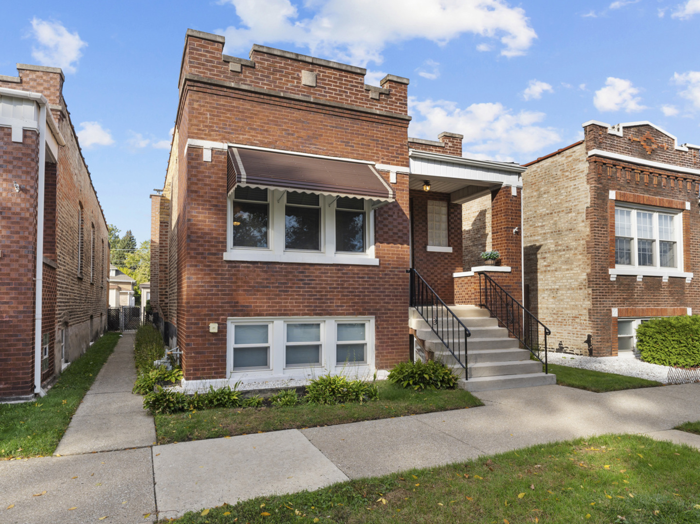 2240 Wesley Avenue, Berwyn, IL 60402