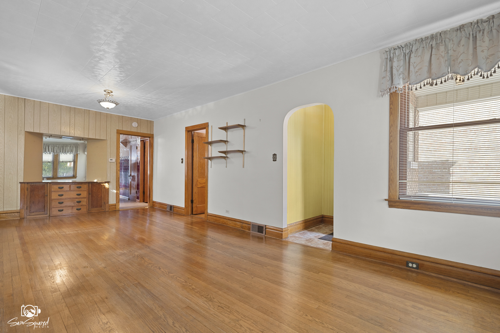 2240 Wesley Avenue, Berwyn, IL 60402