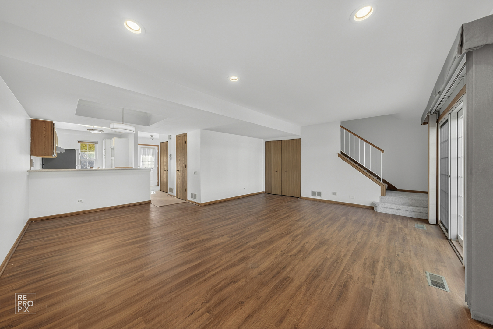 1884 Hastings Avenue, Downers Grove, IL 60516