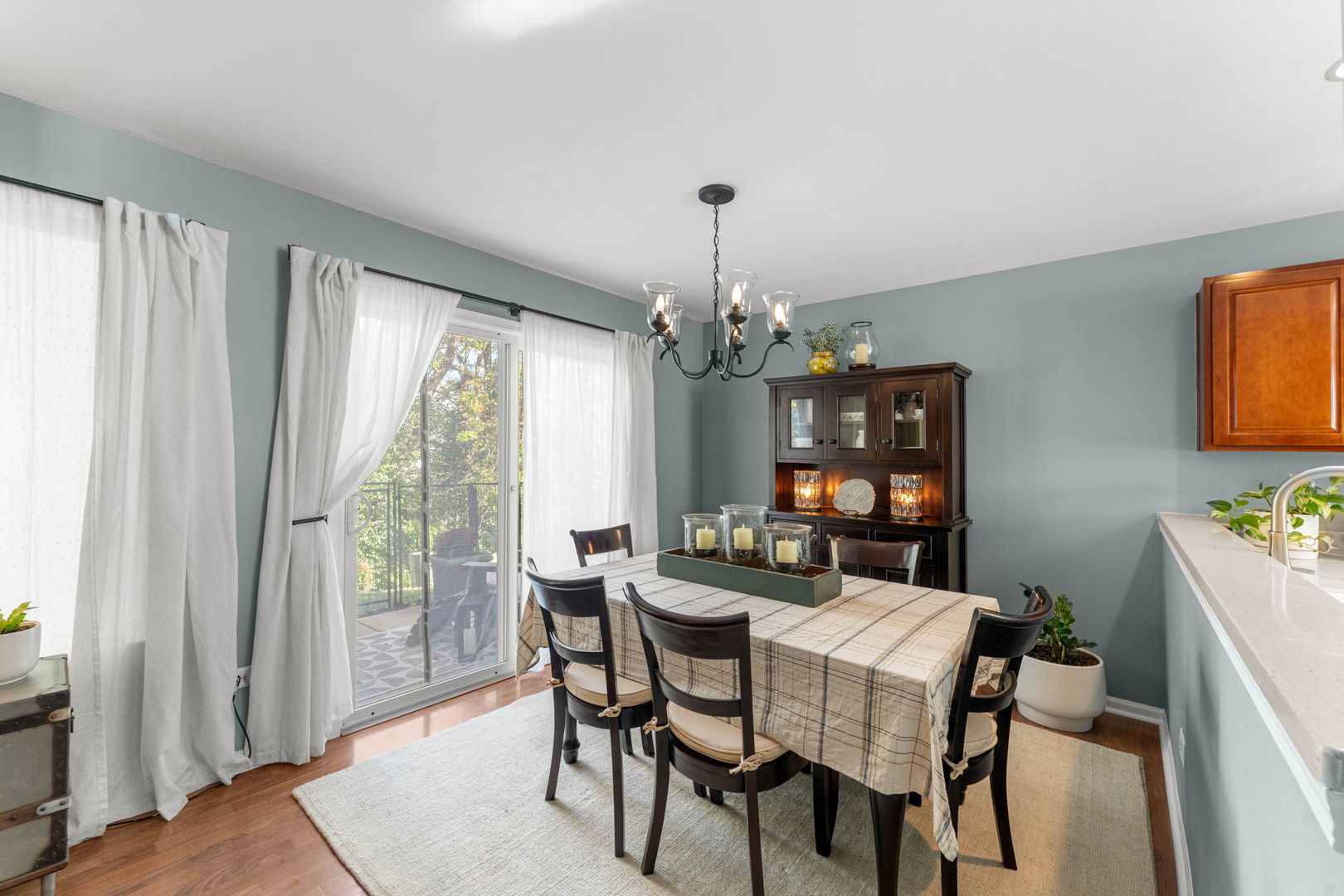 1451 Meadowsedge Lane, Carpentersville, IL 60110