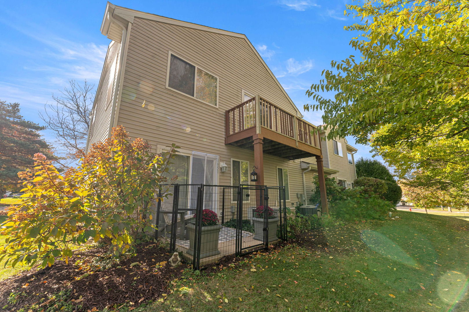 1451 Meadowsedge Lane, Carpentersville, IL 60110