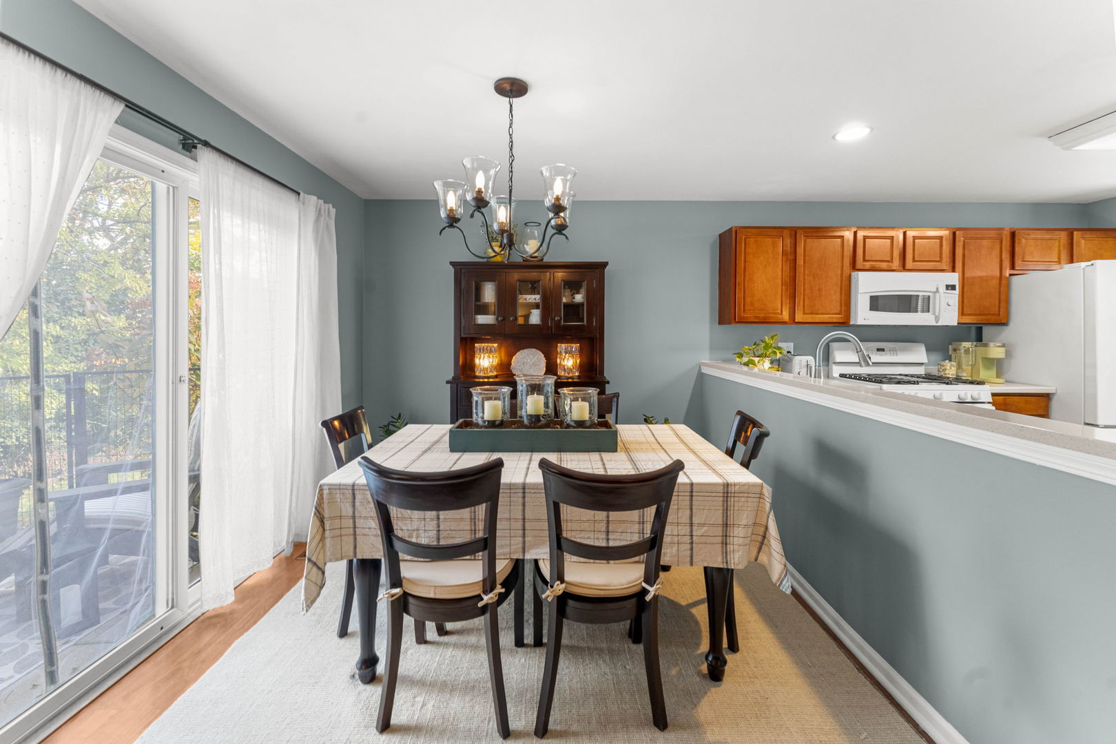 1451 Meadowsedge Lane, Carpentersville, IL 60110