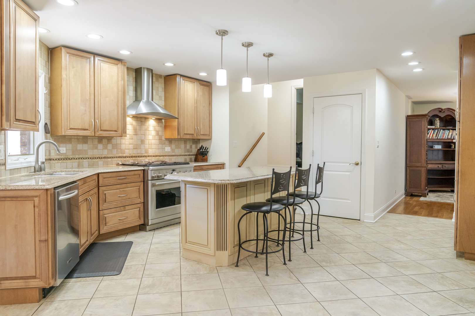 18028 Esther Drive, Orland Park, IL 60467