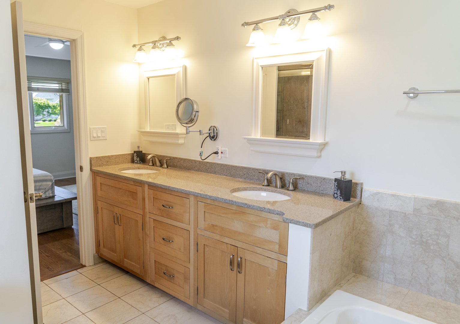 18028 Esther Drive, Orland Park, IL 60467