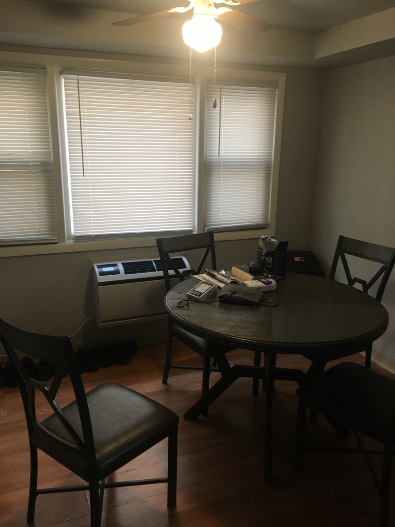 2045 N Harlem Avenue #1E, Chicago, IL 60707