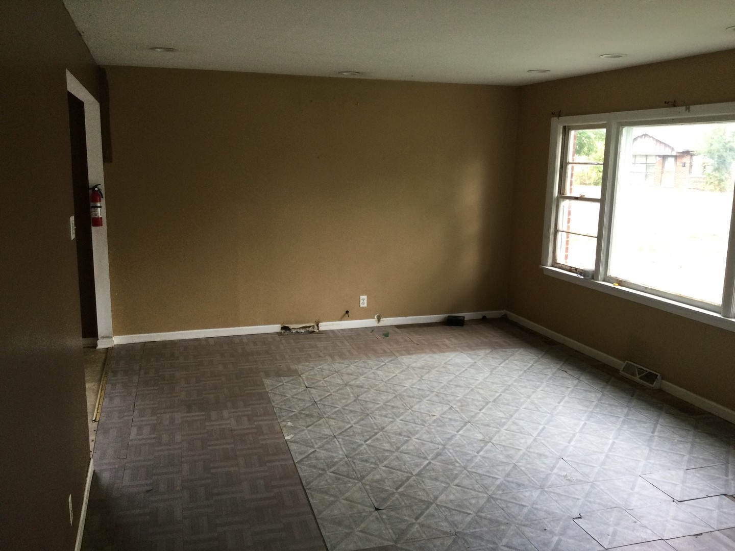 11660 S Harry J Rogowski Drive, Merrionette Park, IL 60803