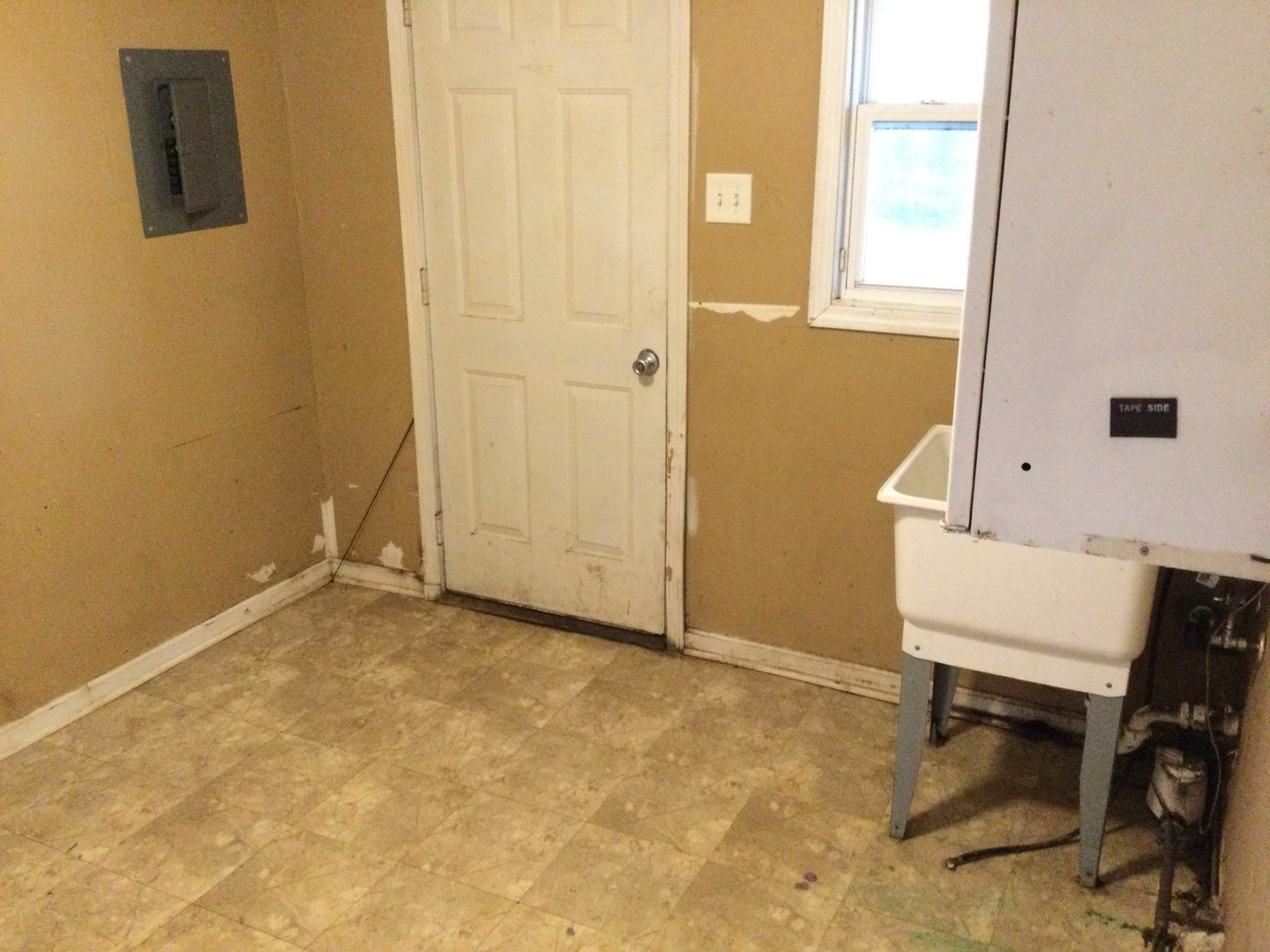 11660 S Harry J Rogowski Drive, Merrionette Park, IL 60803