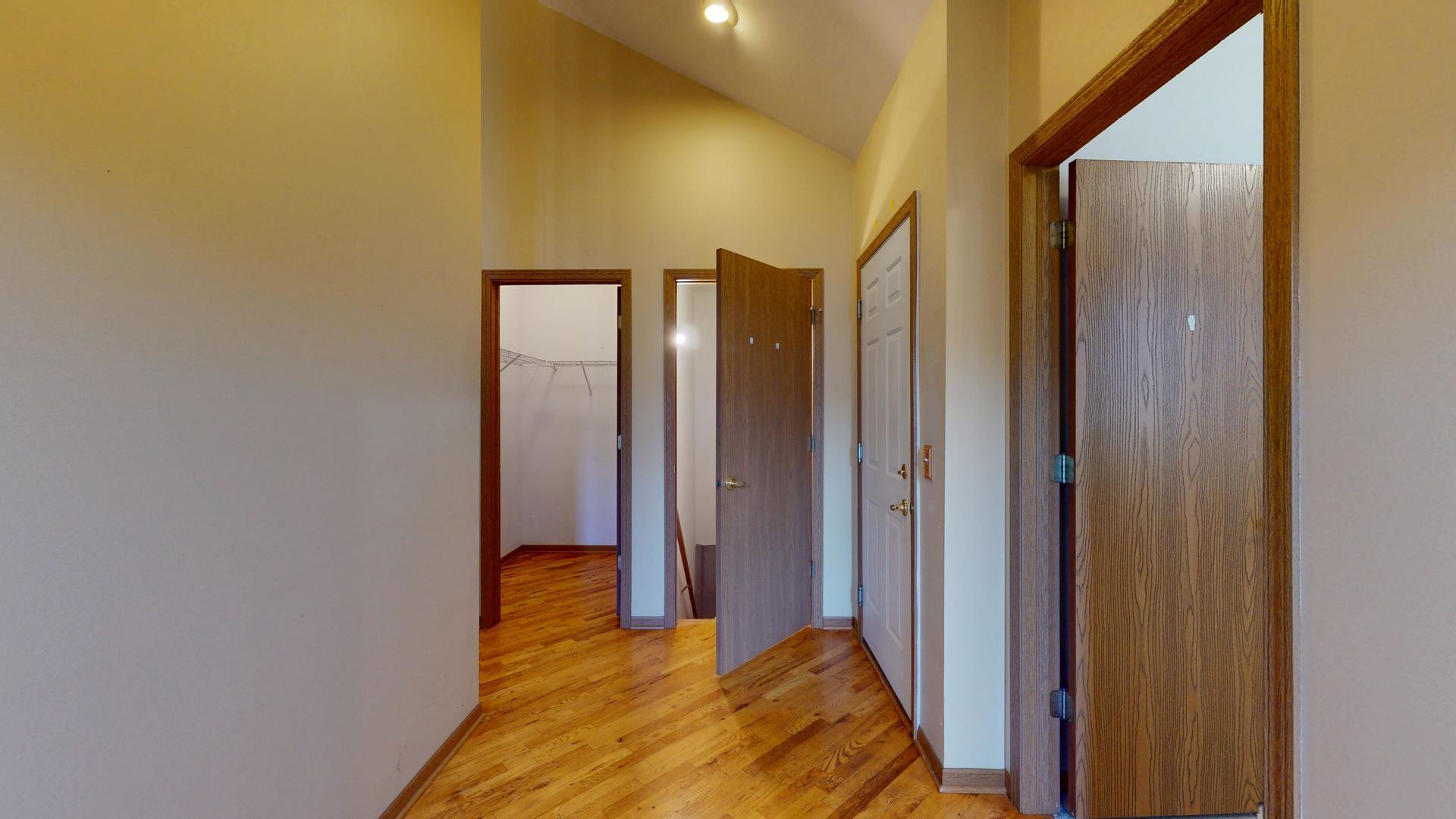 609 Chestnut Drive, Oswego, IL 60543