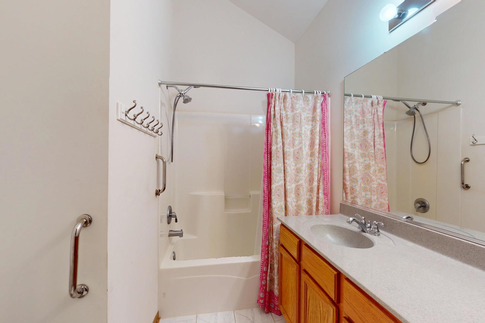 609 Chestnut Drive, Oswego, IL 60543