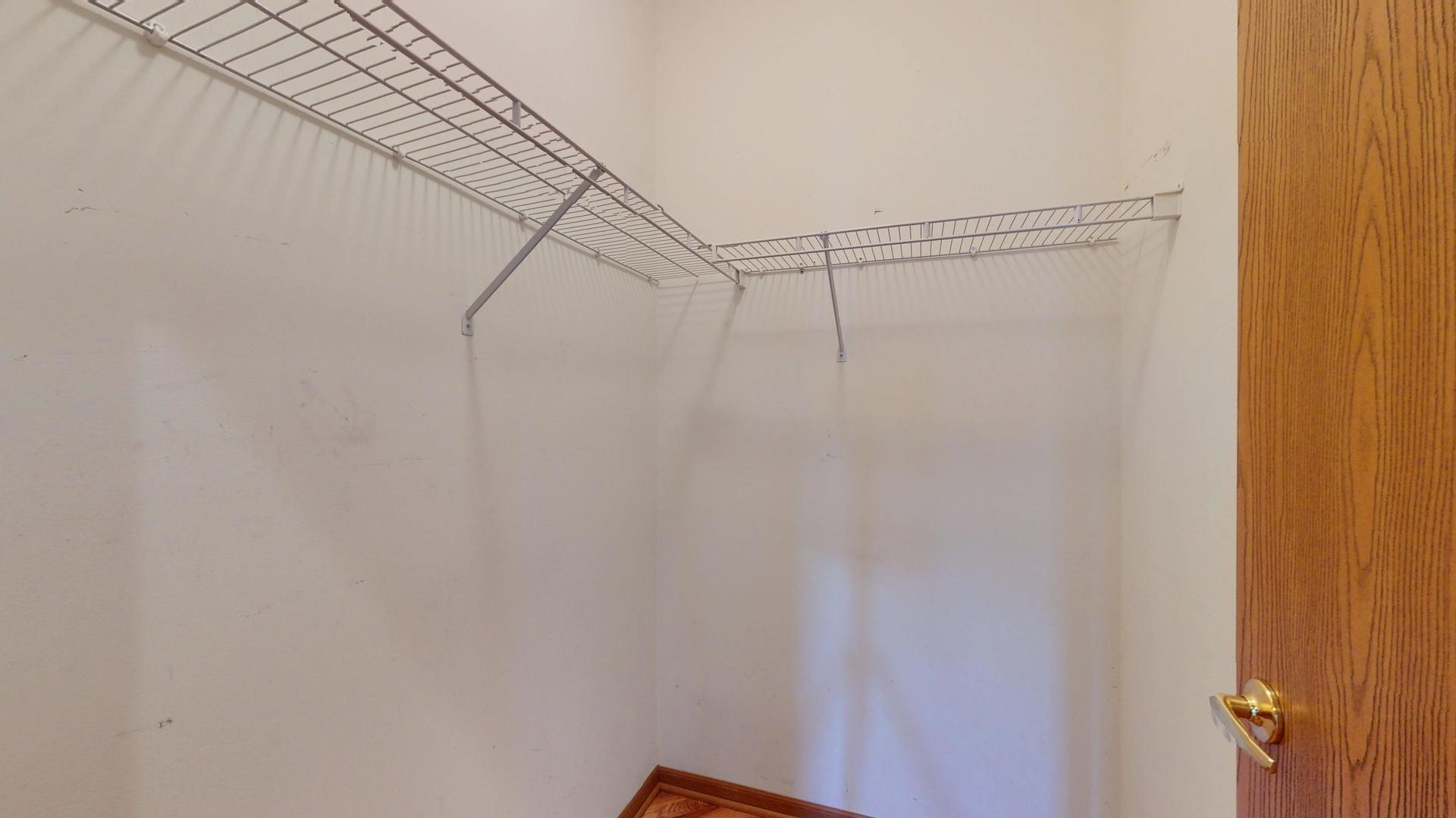 609 Chestnut Drive, Oswego, IL 60543