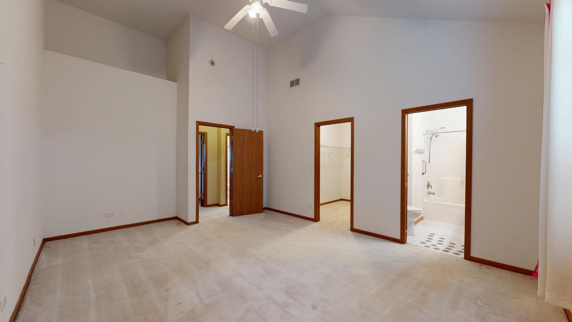 609 Chestnut Drive, Oswego, IL 60543