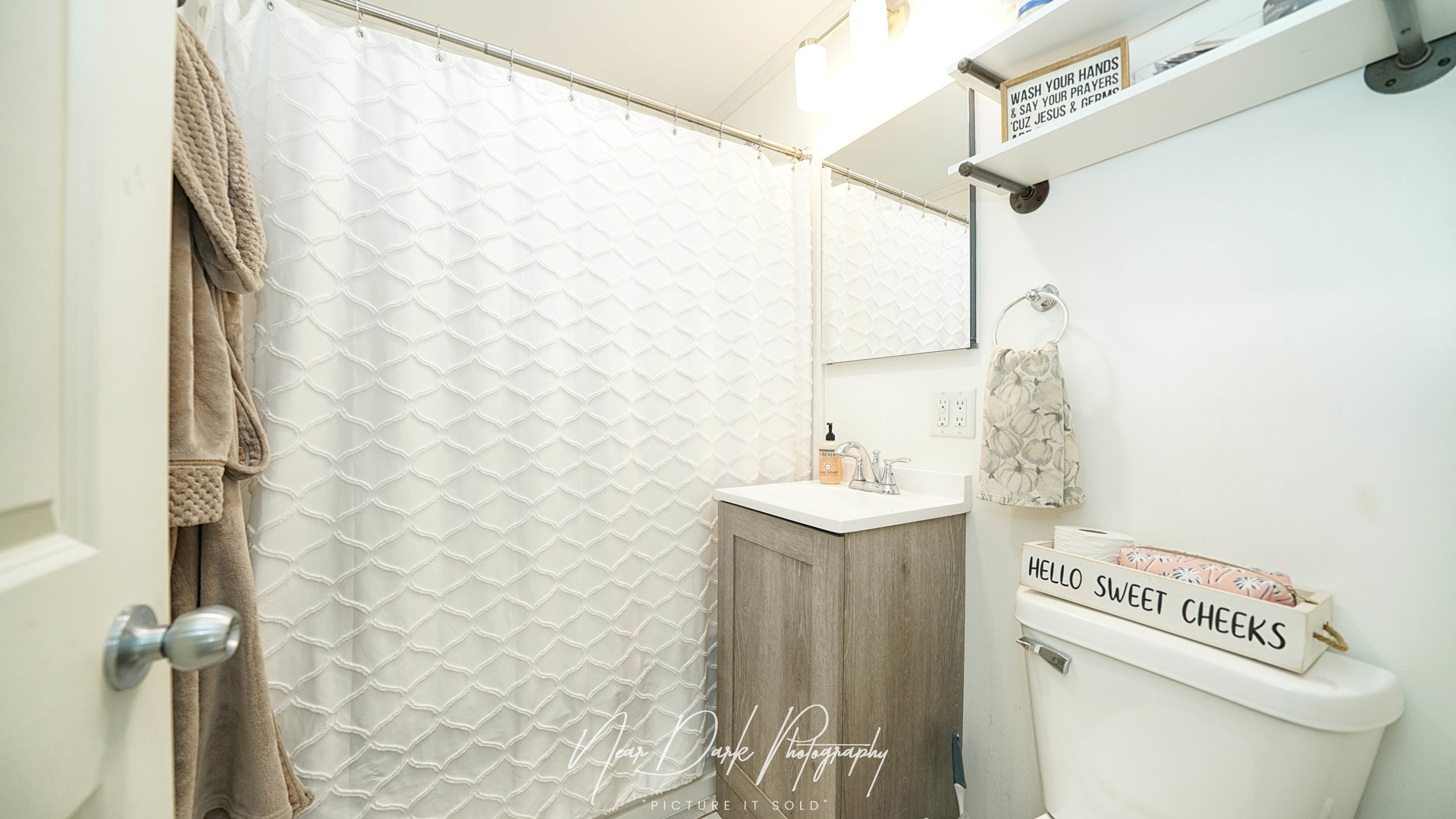 34966 N Forest Avenue, Ingleside, IL 60041