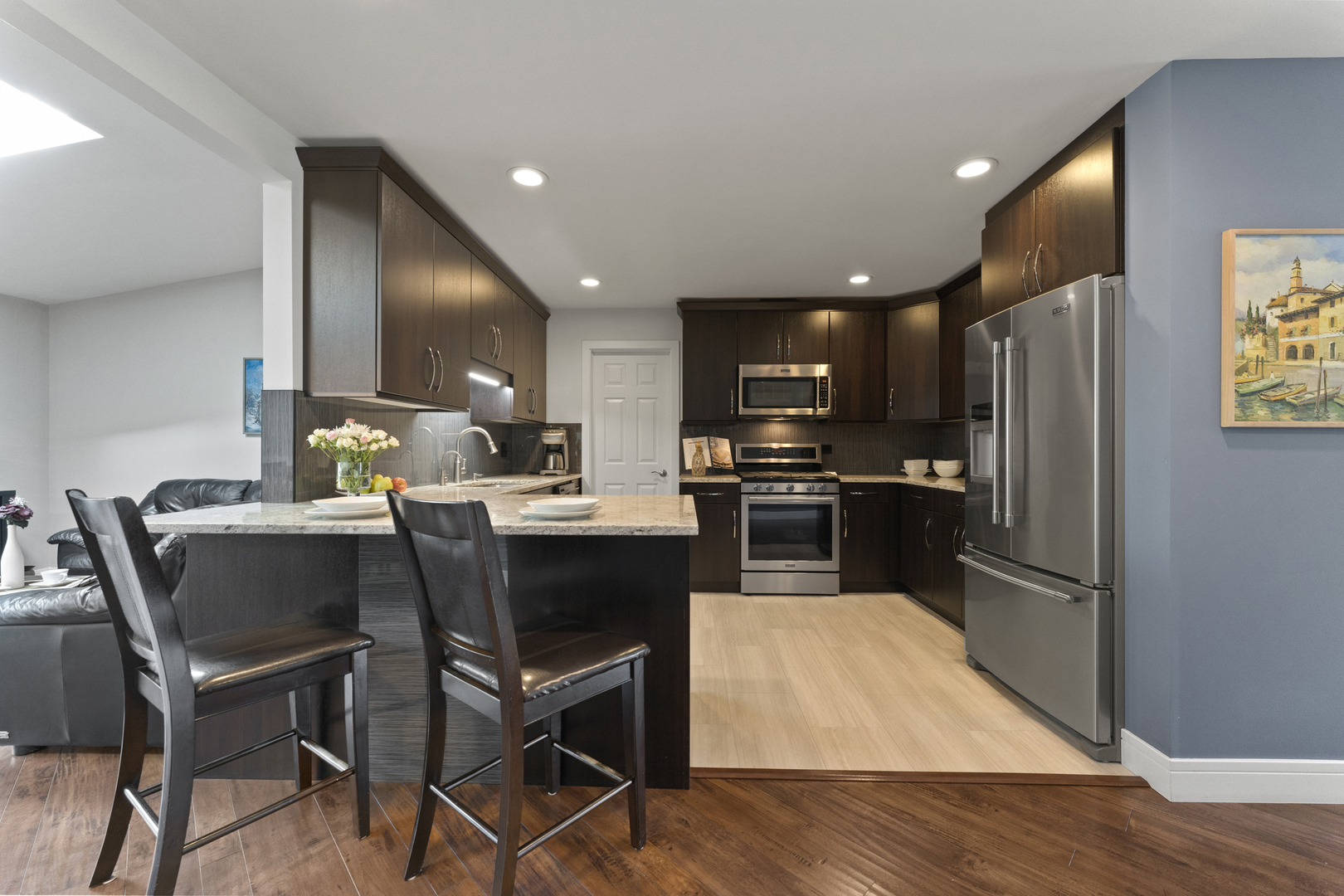 926 Wilshire Avenue, Elk Grove Village, IL 60007