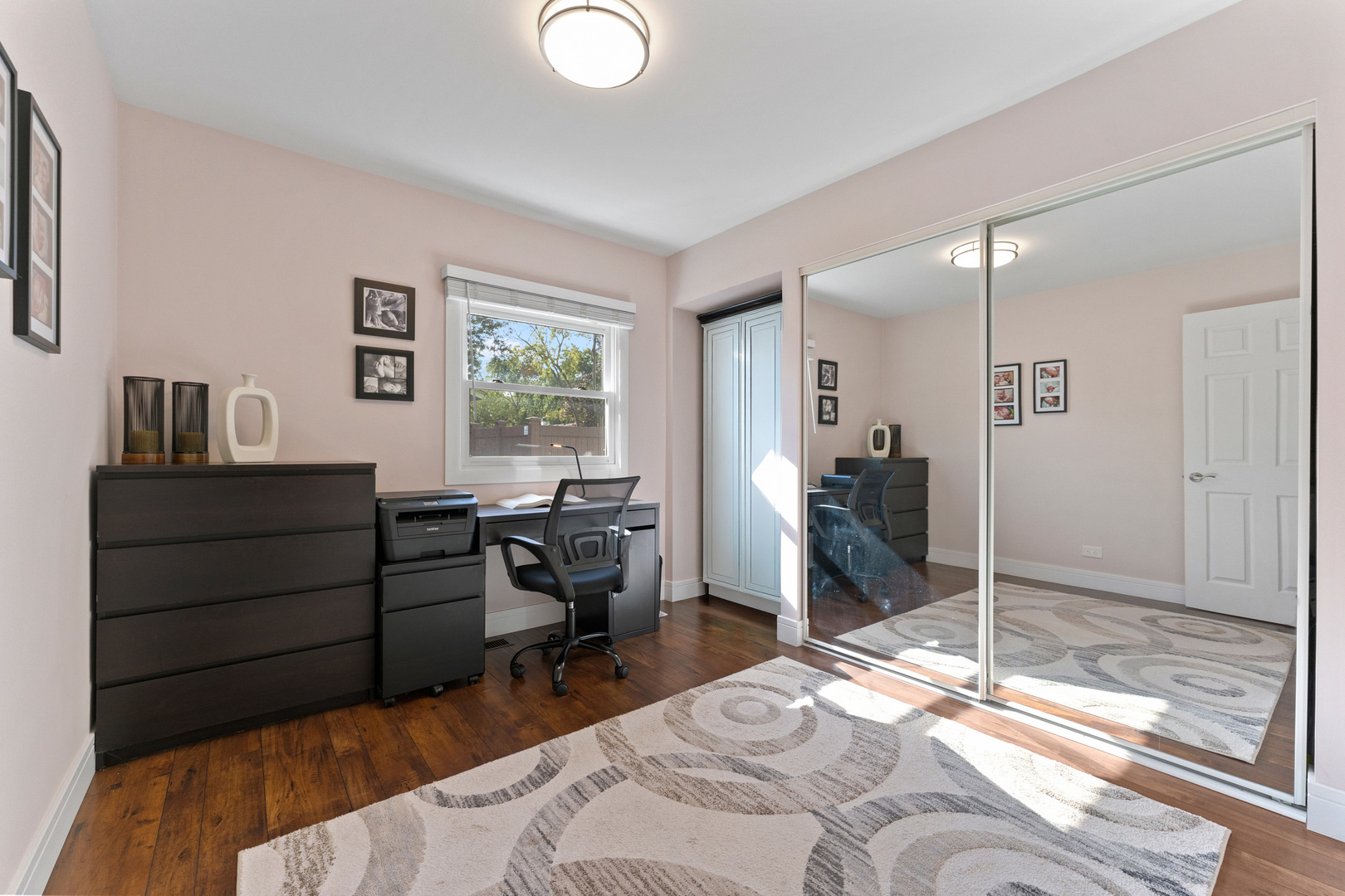 926 Wilshire Avenue, Elk Grove Village, IL 60007