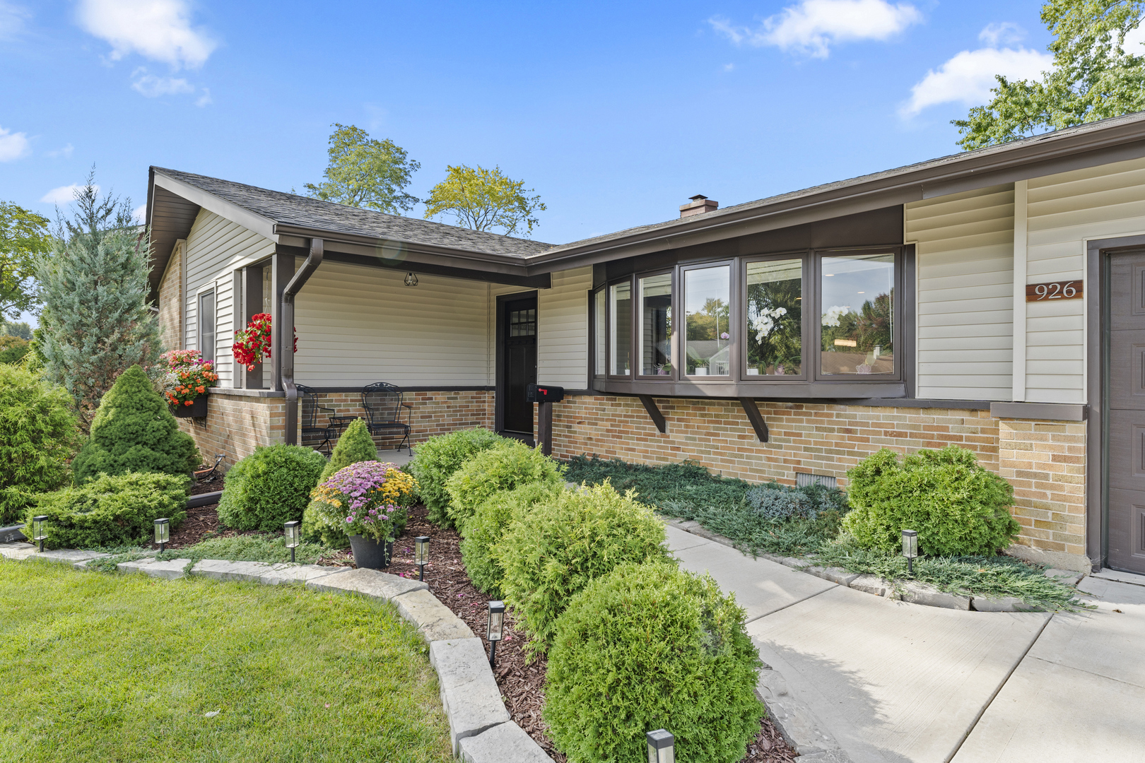 926 Wilshire Avenue, Elk Grove Village, IL 60007