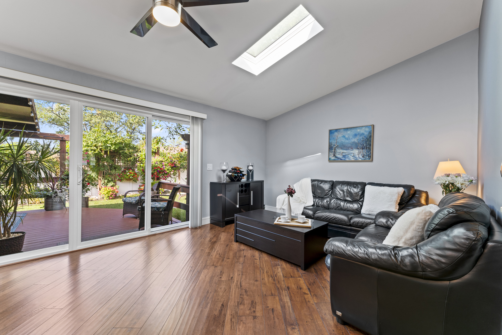 926 Wilshire Avenue, Elk Grove Village, IL 60007