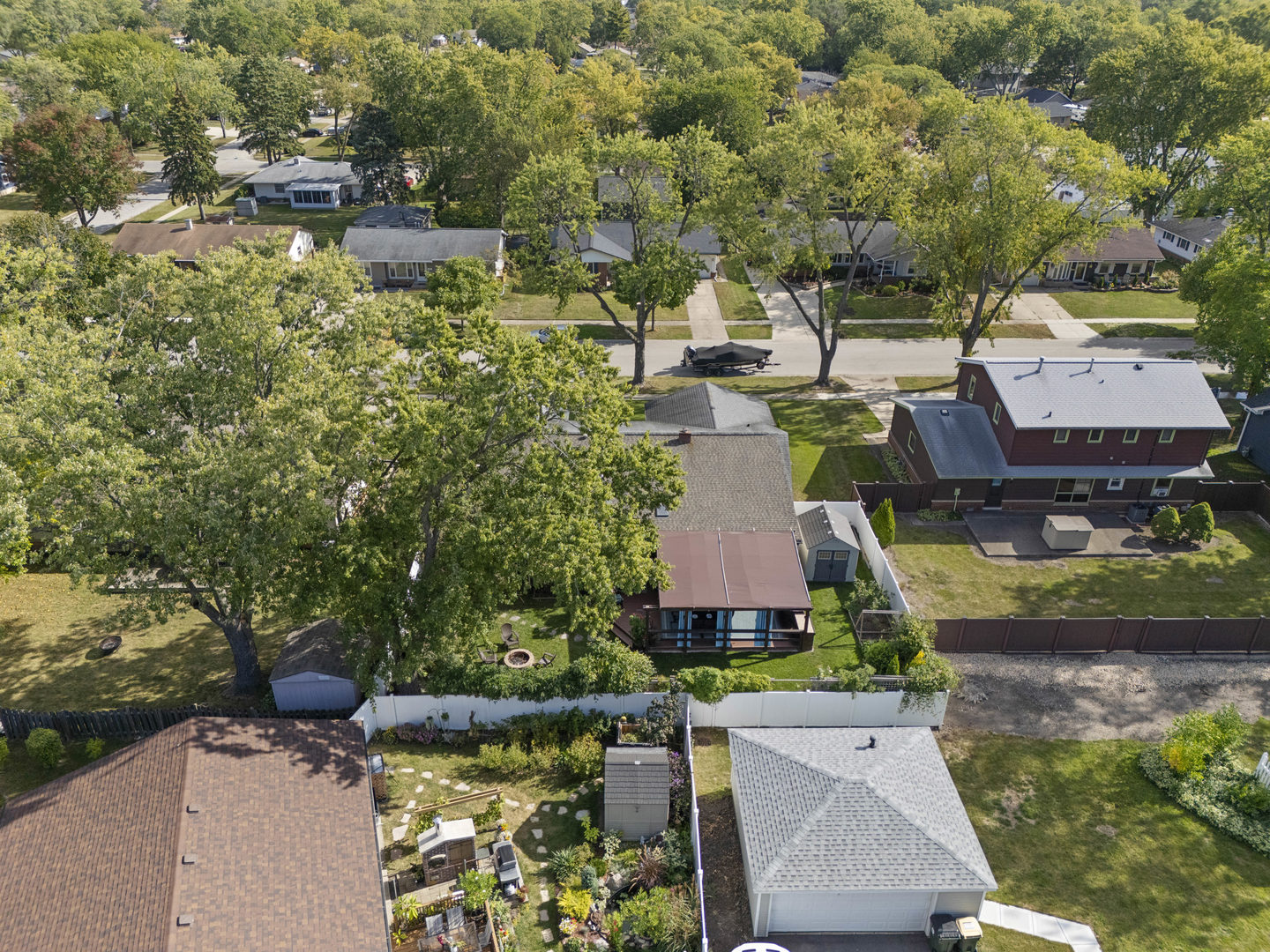 926 Wilshire Avenue, Elk Grove Village, IL 60007