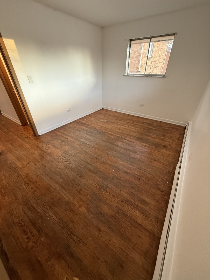 558 N Ardmore Avenue #2W, Villa Park, IL 60181