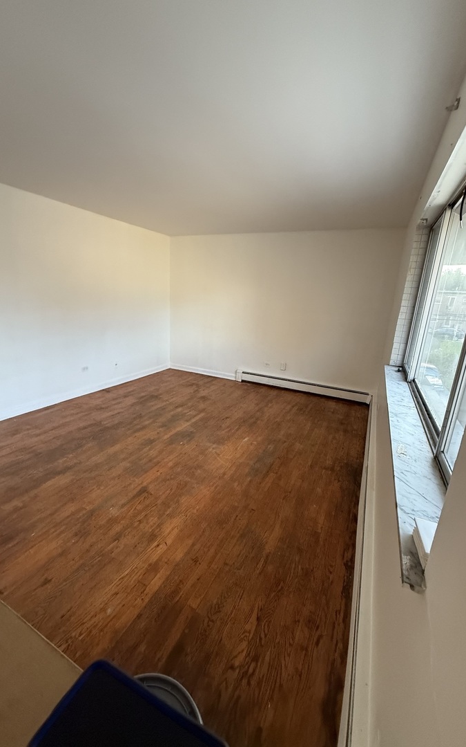 558 N Ardmore Avenue #2W, Villa Park, IL 60181