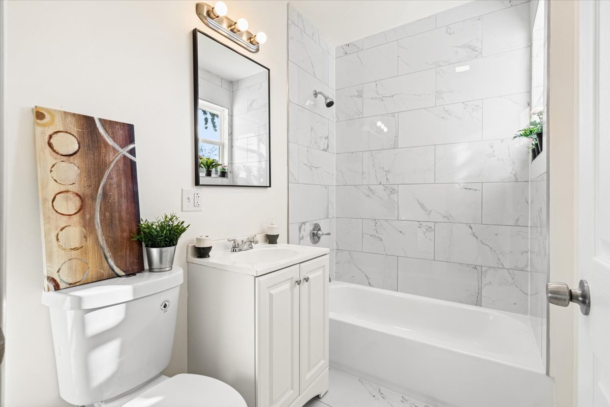 8403 S Sangamon Street, Chicago, IL 60620