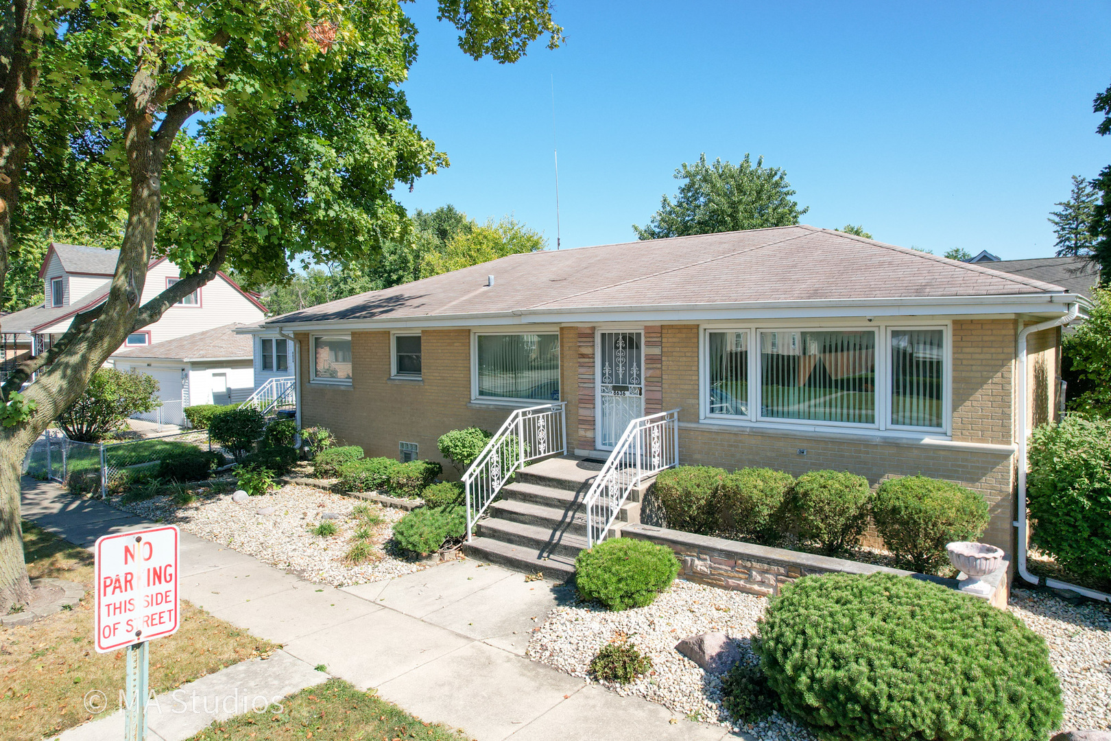 8636 40th Street, Lyons, IL 60534