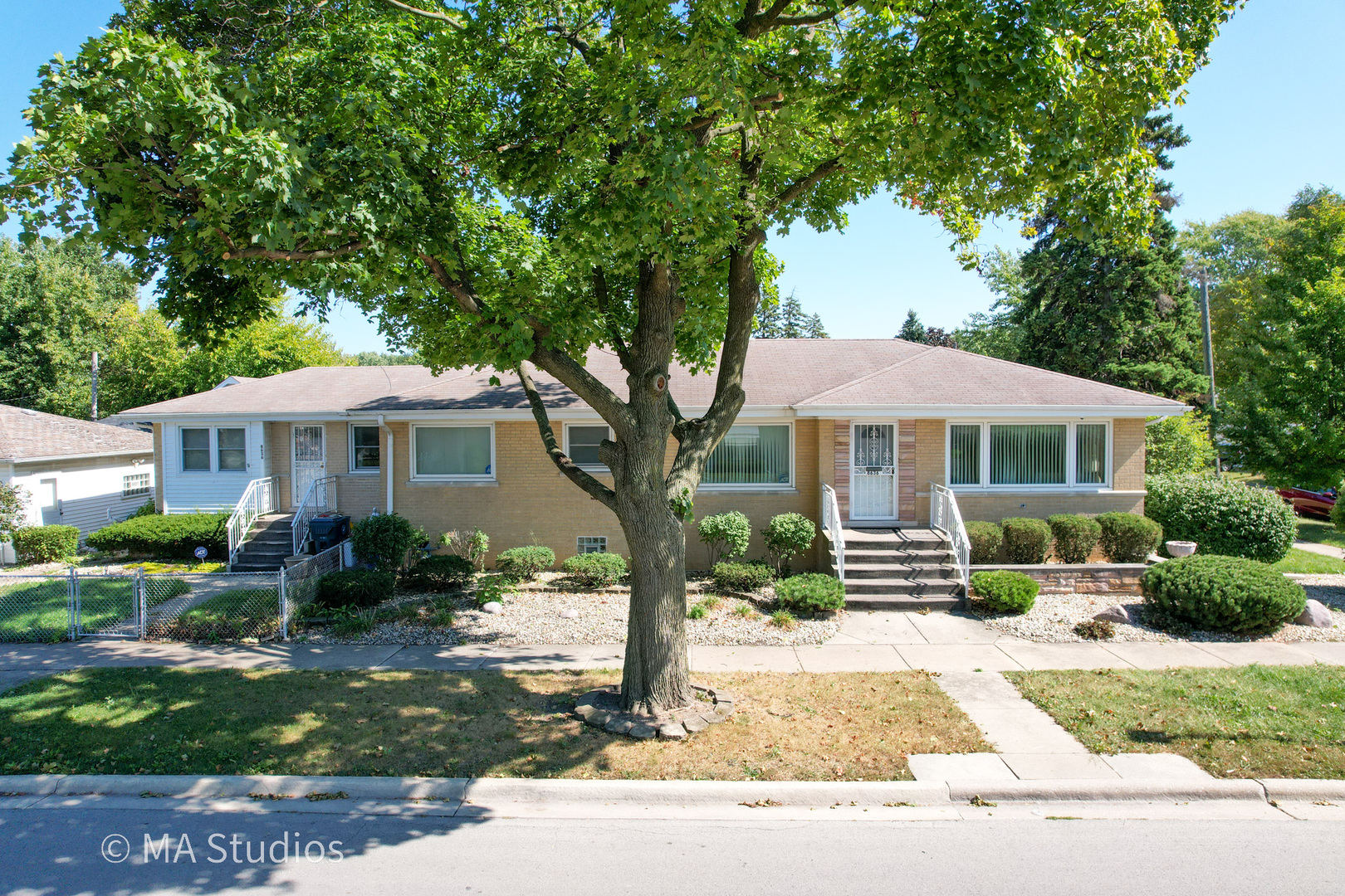 8636 40th Street, Lyons, IL 60534