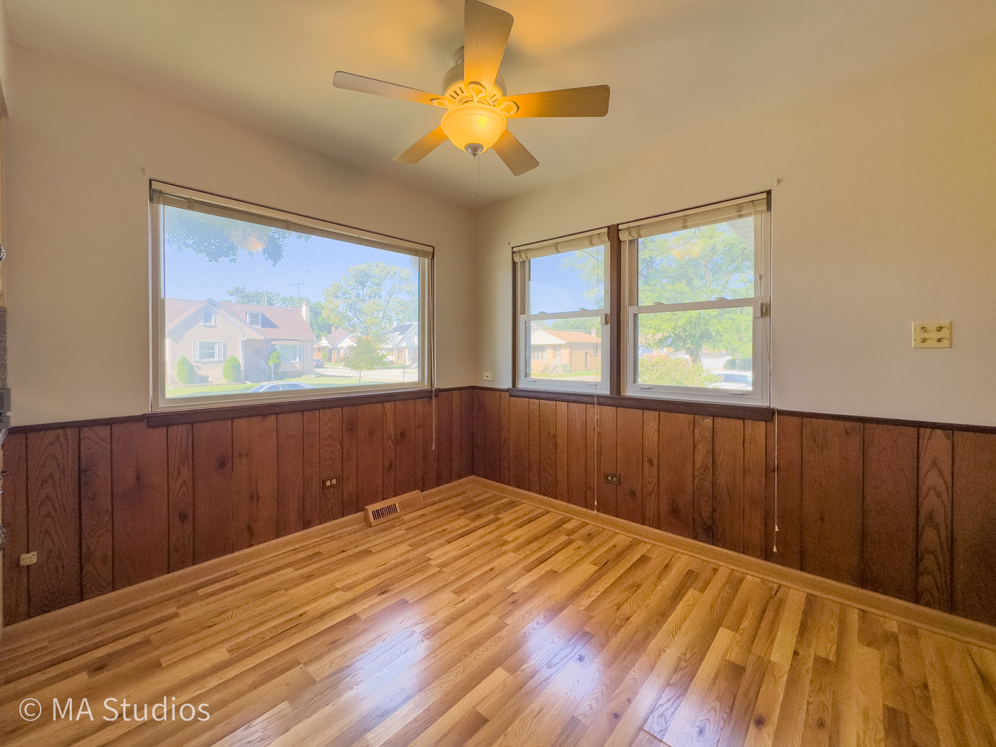 8636 40th Street, Lyons, IL 60534