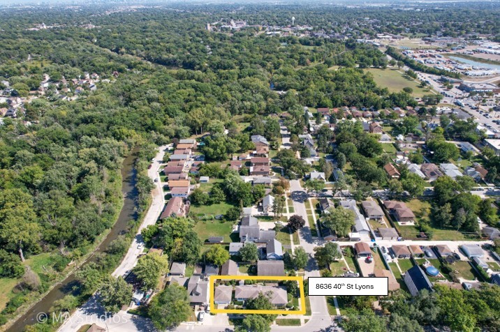 8636 40th Street, Lyons, IL 60534