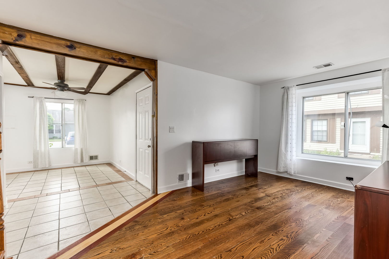 14 FERNWOOD Drive #B, Bolingbrook, IL 60440